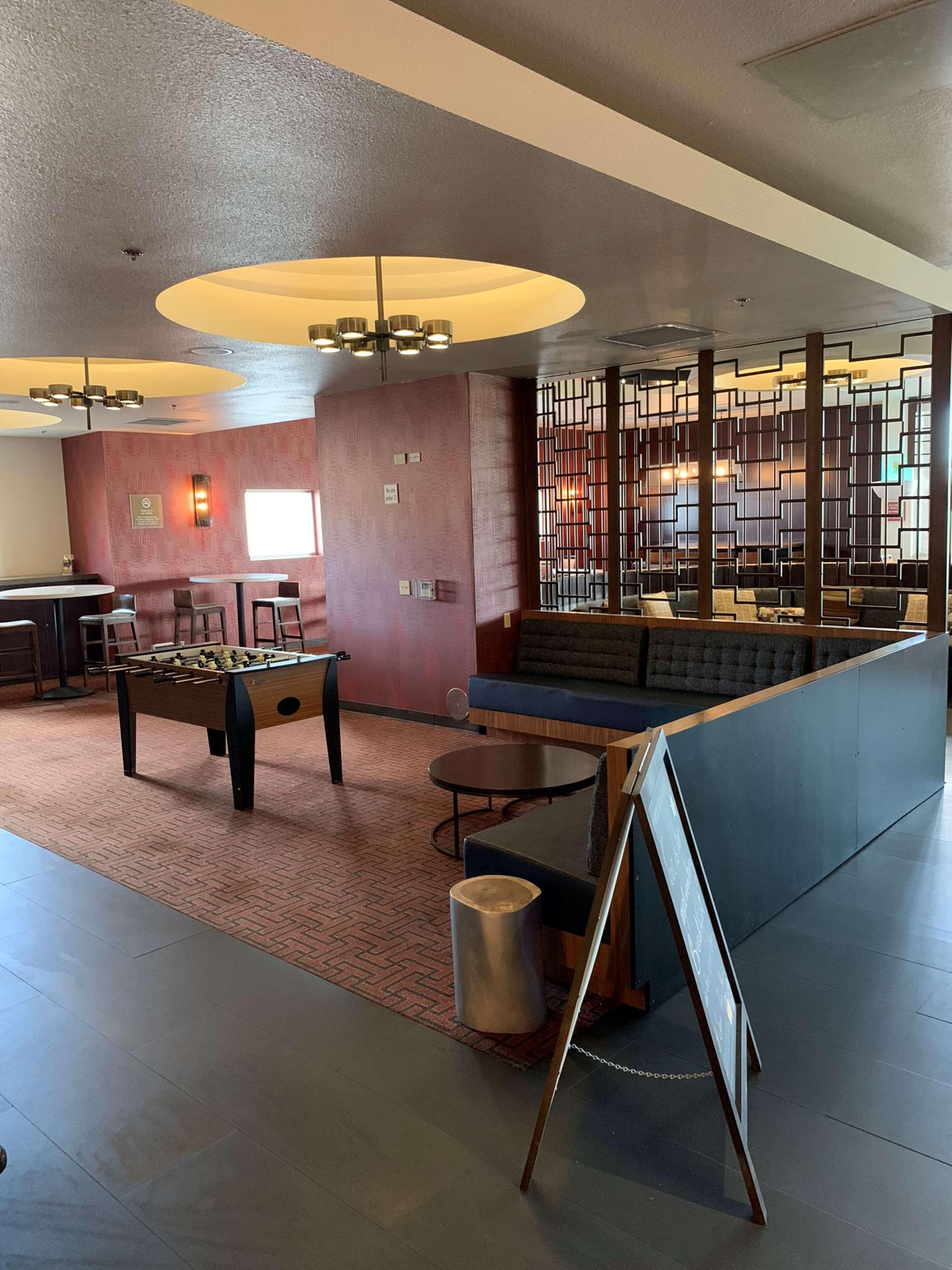 Doubletree By Hilton Las Vegas East Flamingo Extérieur photo