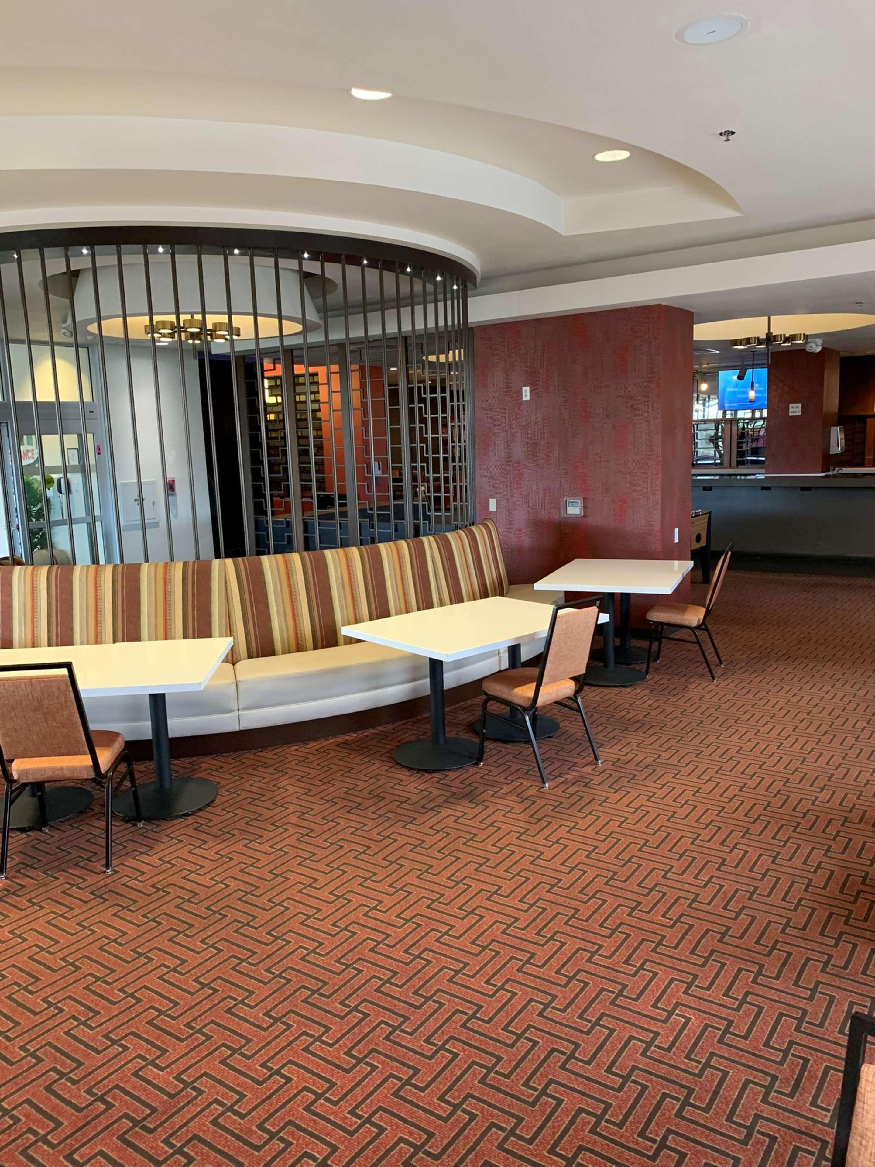 Doubletree By Hilton Las Vegas East Flamingo Extérieur photo
