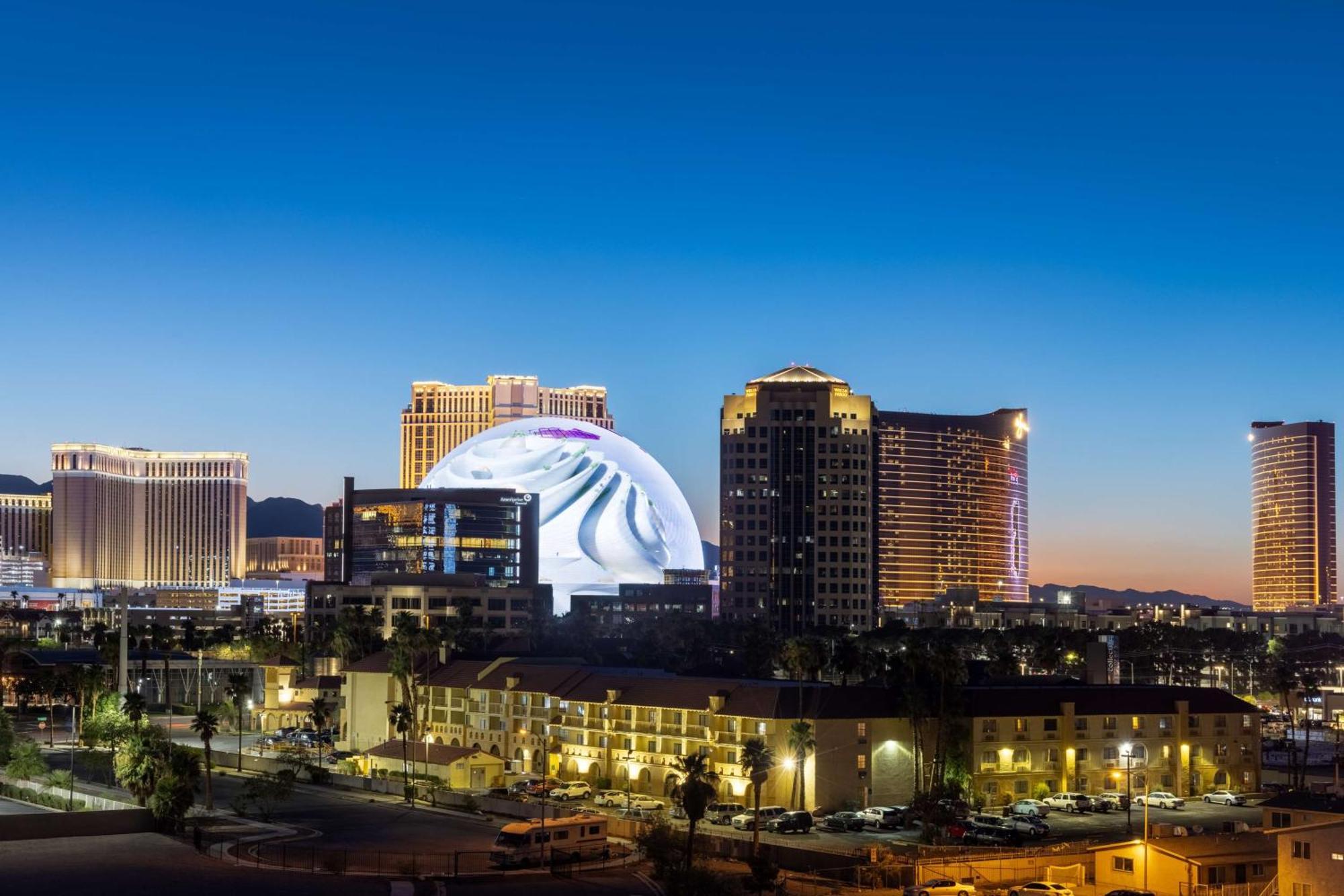 Doubletree By Hilton Las Vegas East Flamingo Extérieur photo