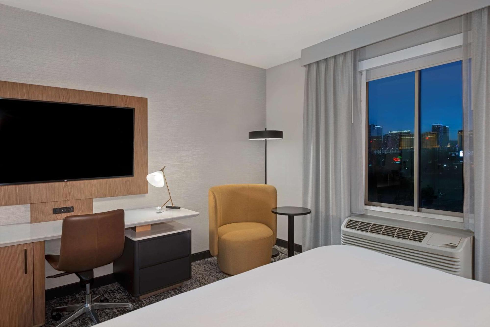 Doubletree By Hilton Las Vegas East Flamingo Extérieur photo