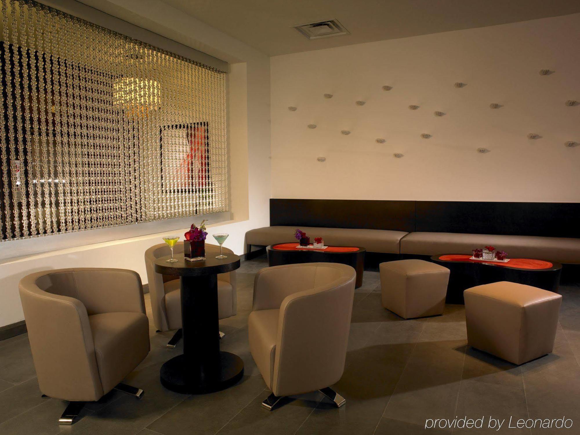 Doubletree By Hilton Las Vegas East Flamingo Restaurant photo